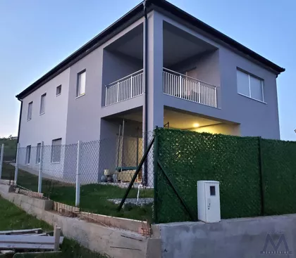 Mišeluk | 4zida.rs