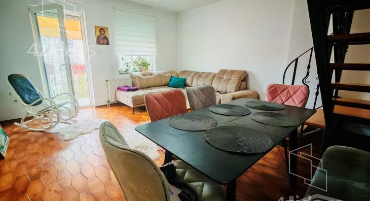 Petosoban stan | 4zida