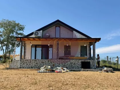 Nemenikuće | 4zida.rs