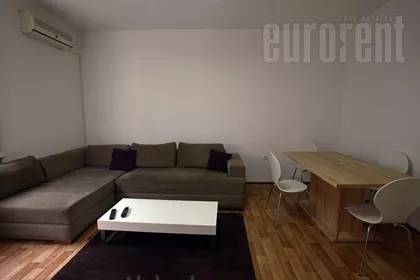 SKUPŠTINA | 4zida.rs