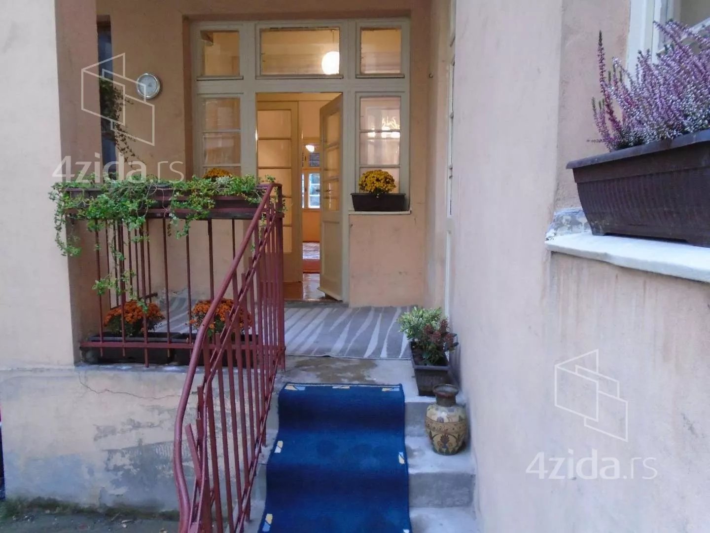 Četvoroiposoban stan | 4zida