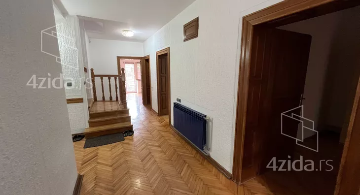 4-etažna kuća | 4zida