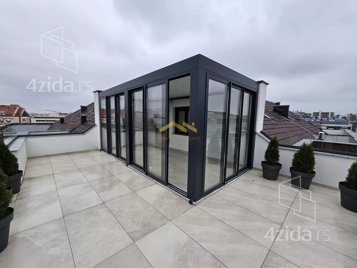 Petosoban stan | 4zida