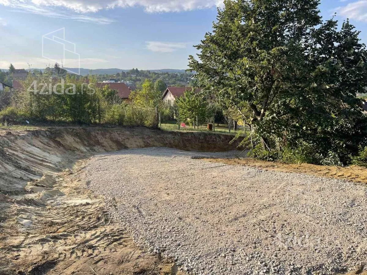 Plac | 4zida