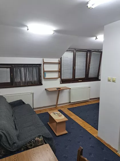 Trg Pavla Stojkovića | 4zida.rs