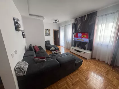 Miljana Miljanića | 4zida.rs