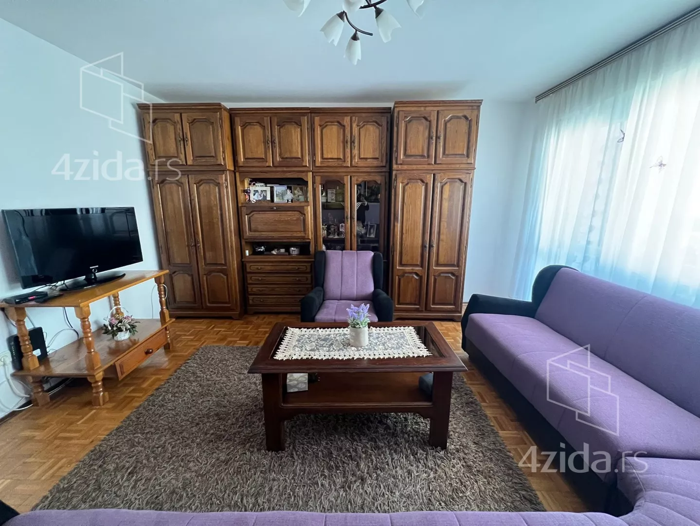 Troiposoban stan | 4zida