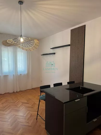 Stan na prodaju · 54 m² · Gornji Grad, Zemun opština, Beograd