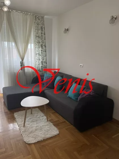 Teodora Pavlovića | 4zida.rs