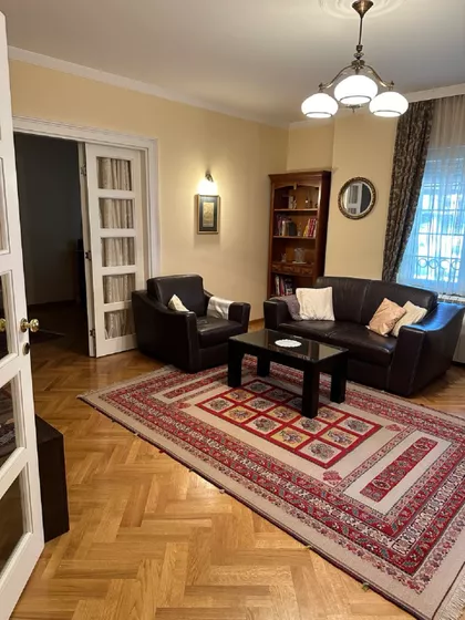 DOBANOVACKA | 4zida.rs