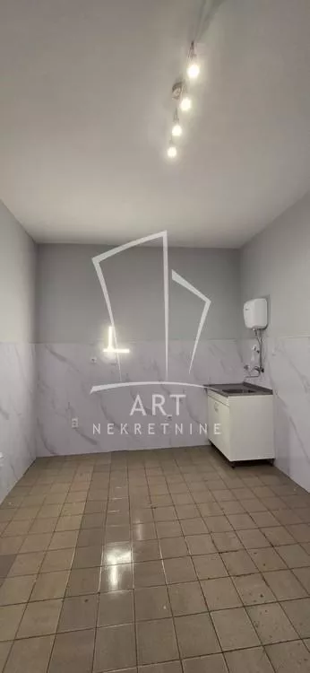 Bežanijskih Ilegalaca | 4zida.rs