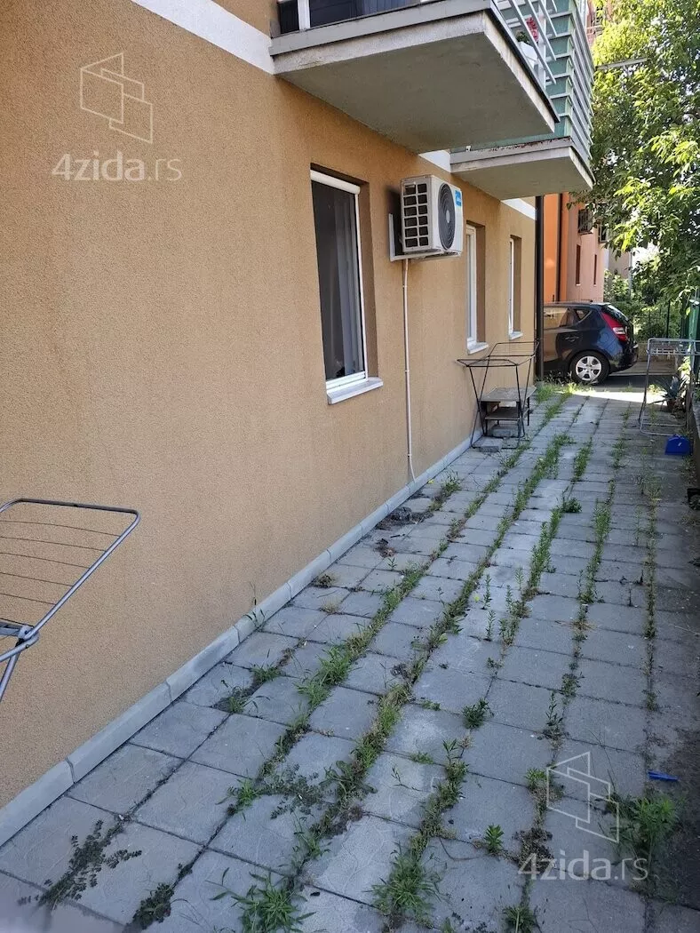 Garsonjera | 4zida