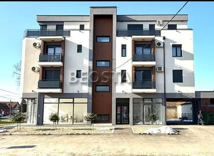 Vojvođanska | 4zida.rs