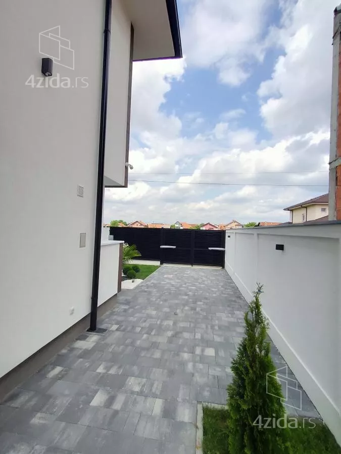 Kuća | 4zida