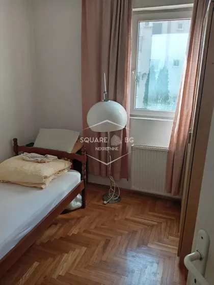 Petra Kralja | 4zida.rs