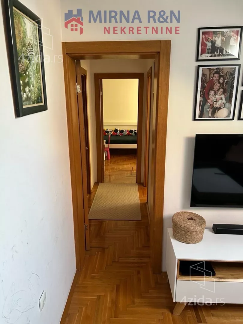 Troiposoban stan | 4zida