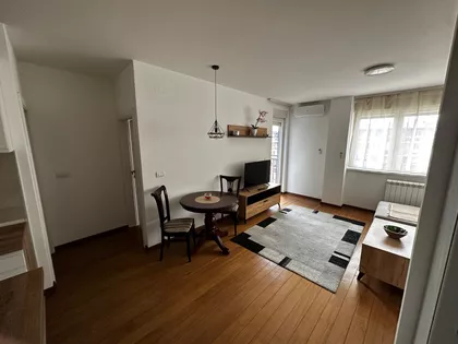 Heroja Maričića 54 | 4zida.rs