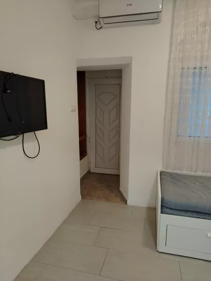 Petra Drapšina | 4zida.rs