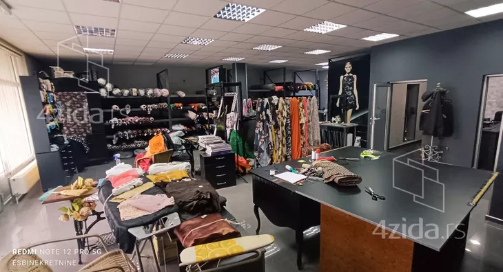 Poslovni prostor | 4zida