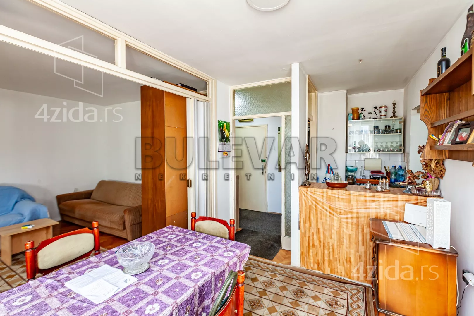 Troiposoban stan | 4zida