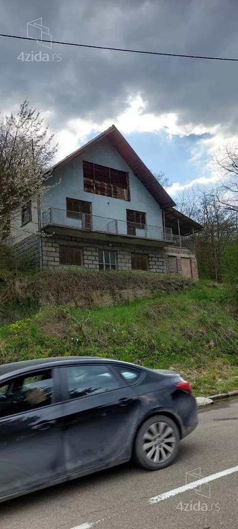 3-etažna kuća | 4zida