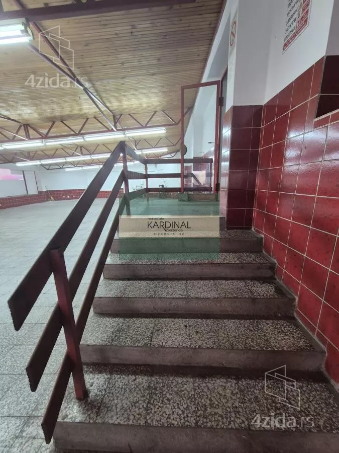 Poslovni prostor | 4zida