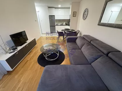 Bate Brkića | 4zida.rs