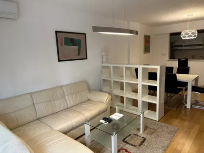 Uroša Martinovića 11 | 4zida.rs