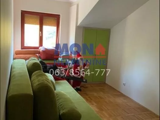 Šestosoban stan | 4zida