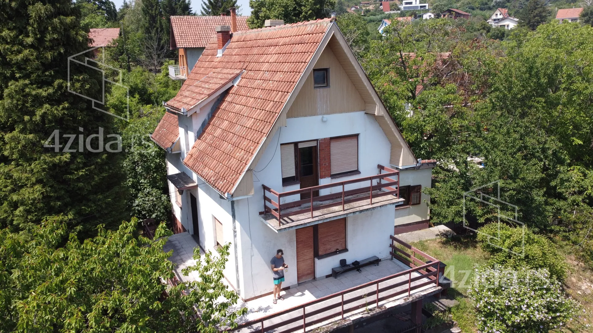 3-etažna kuća | 4zida
