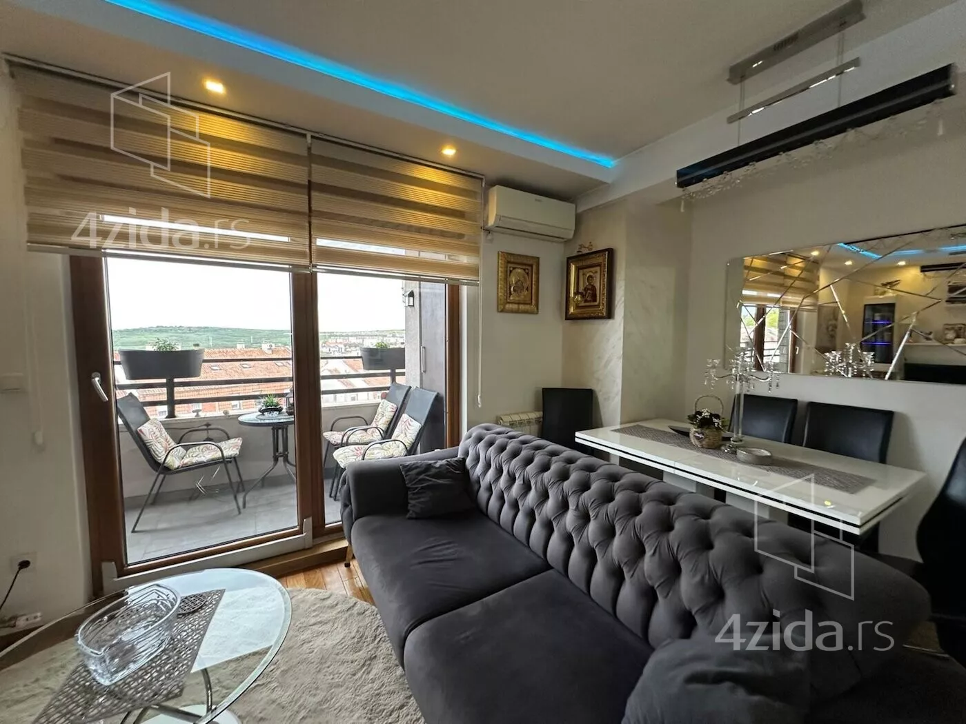 Dvoiposoban stan | 4zida