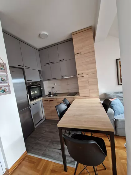 Jakšićeva 23 | 4zida.rs