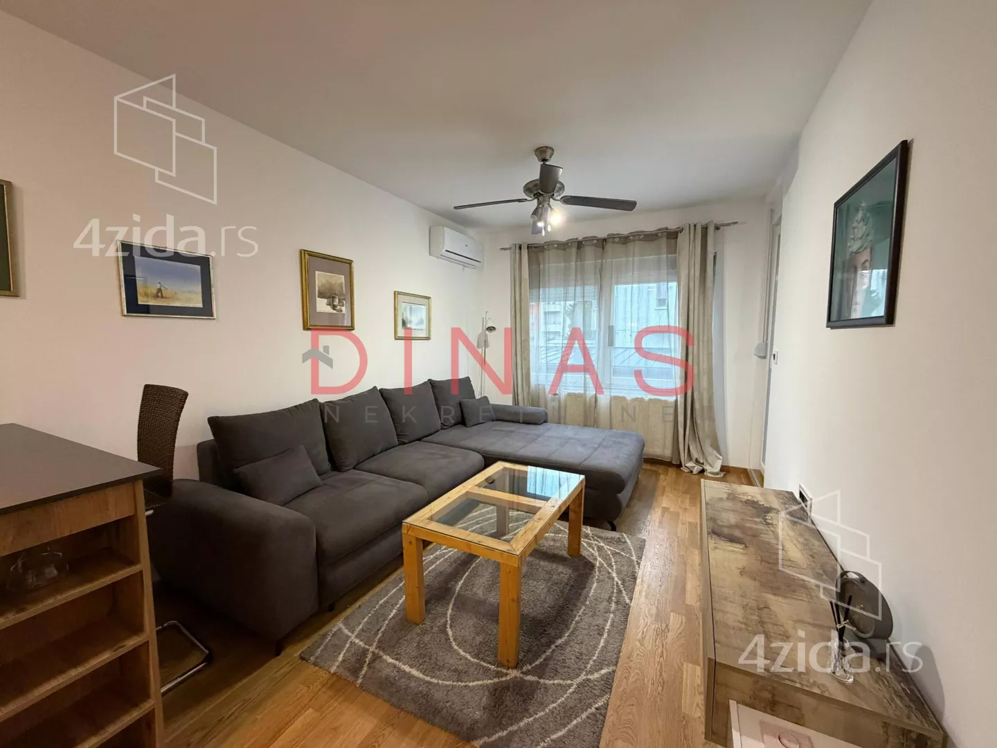 Jednoiposoban stan | 4zida