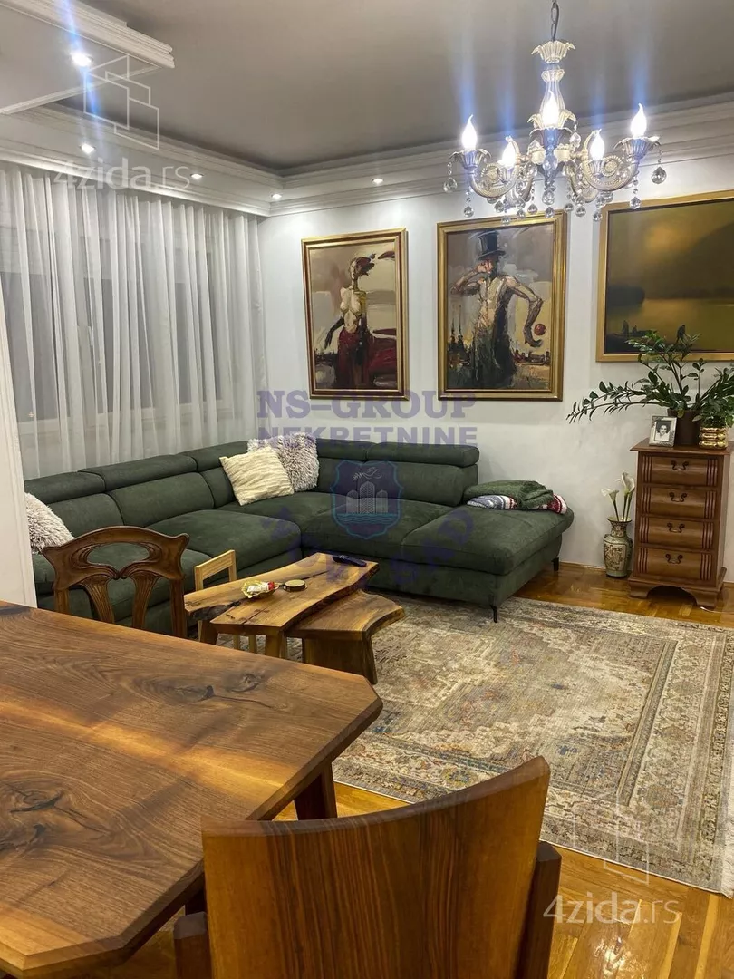 Četvorosoban stan | 4zida