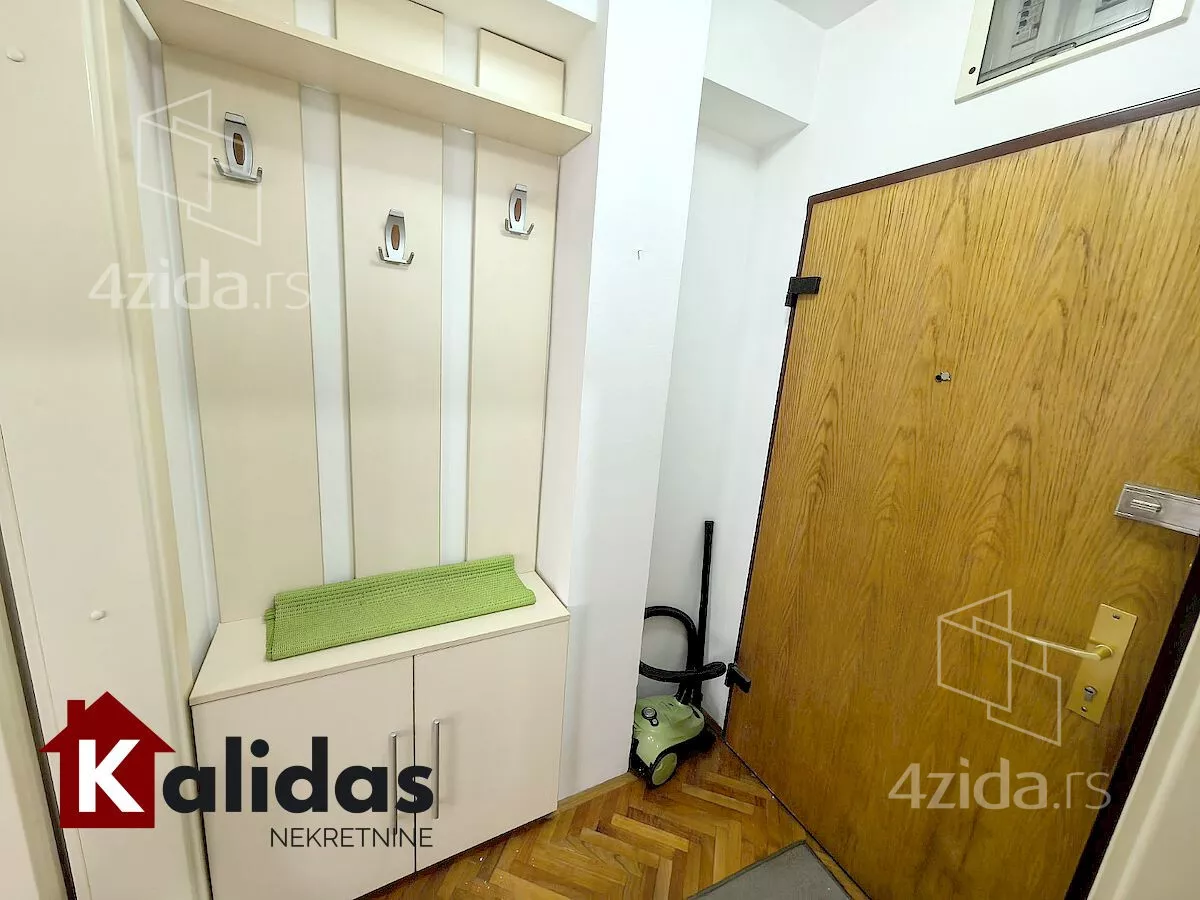 Garsonjera | 4zida