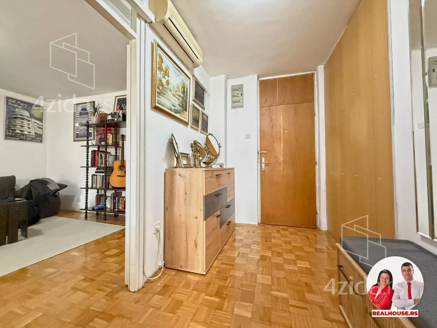 Jednoiposoban stan | 4zida