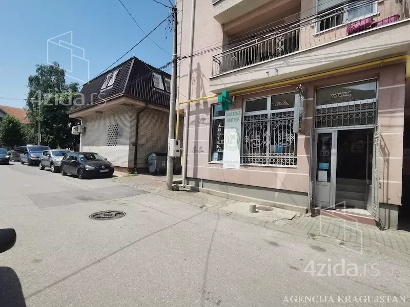 Poslovni prostor | 4zida