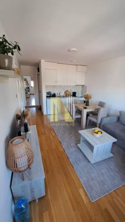 Novo Naselje | 4zida.rs