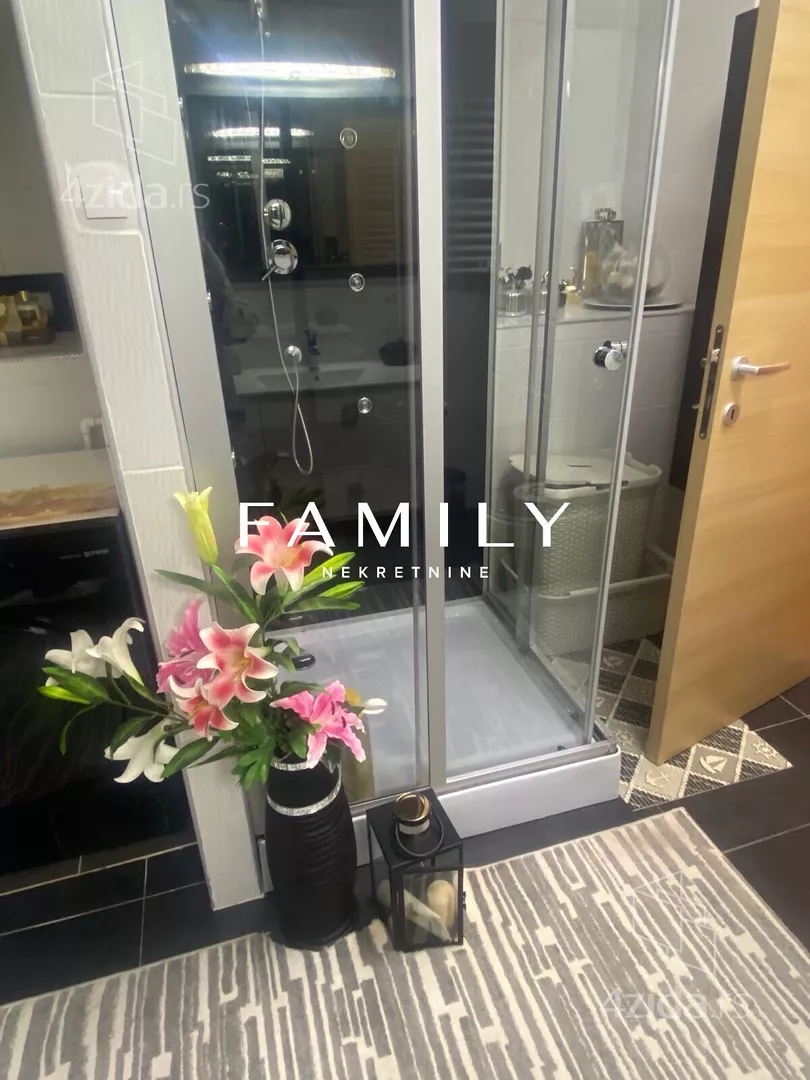 Četvoroiposoban stan | 4zida