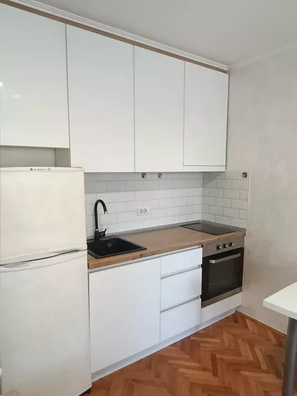Koste Manojlovića 81 | 4zida.rs