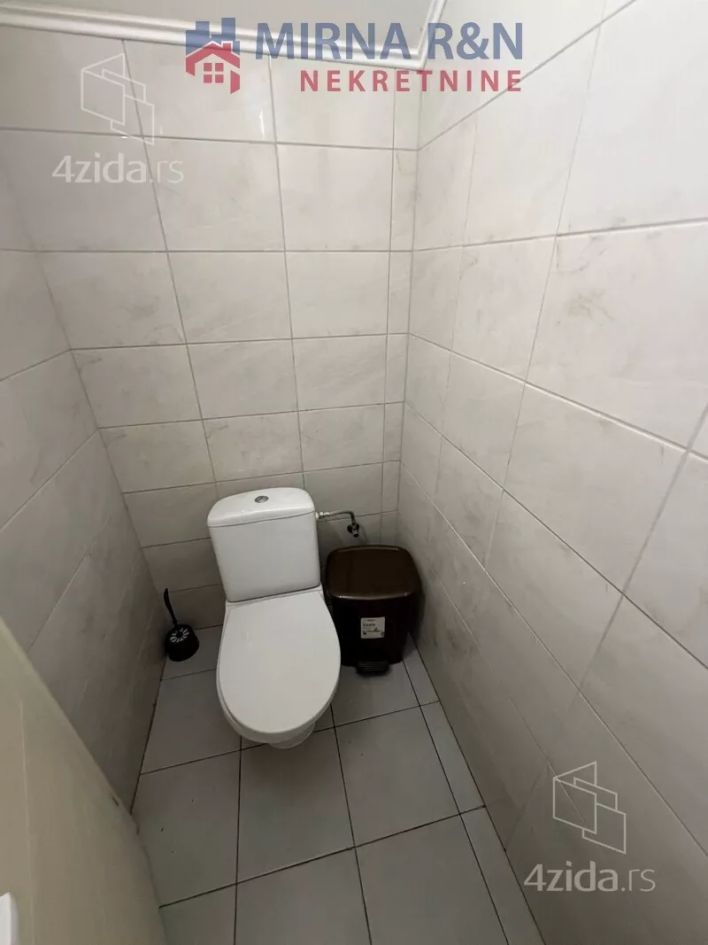 Lokal | 4zida