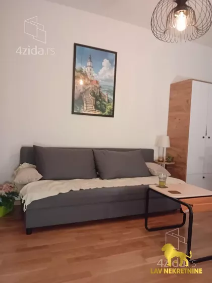 KAMENIČKA | 4zida.rs