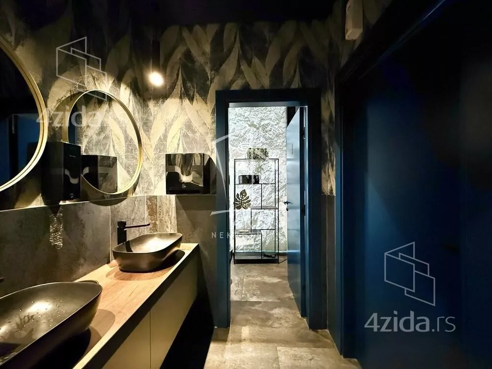 Lokal | 4zida