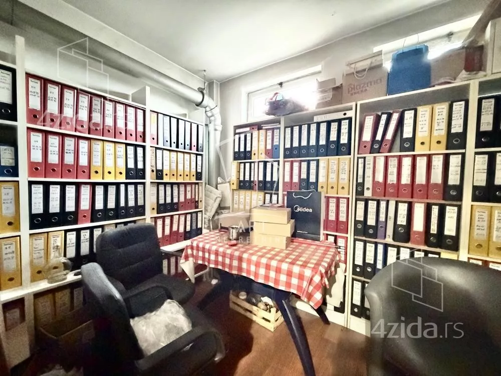 Poslovni prostor | 4zida