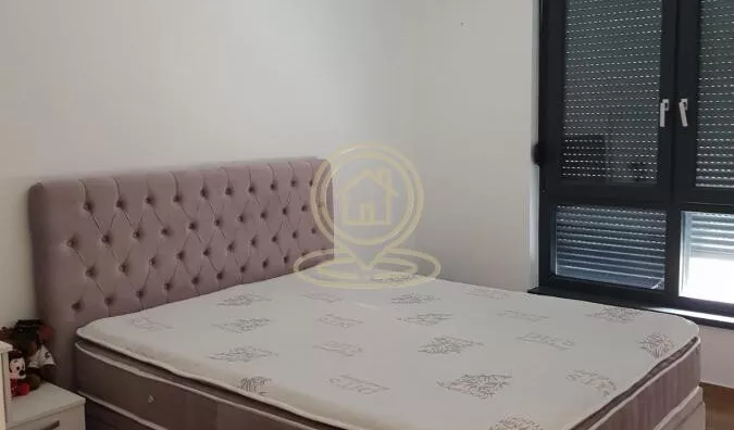 Poslovna zgrada | 4zida