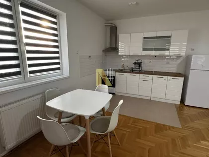 Kertvaroš | 4zida.rs