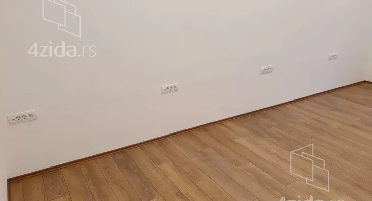 Četvoroiposoban stan | 4zida