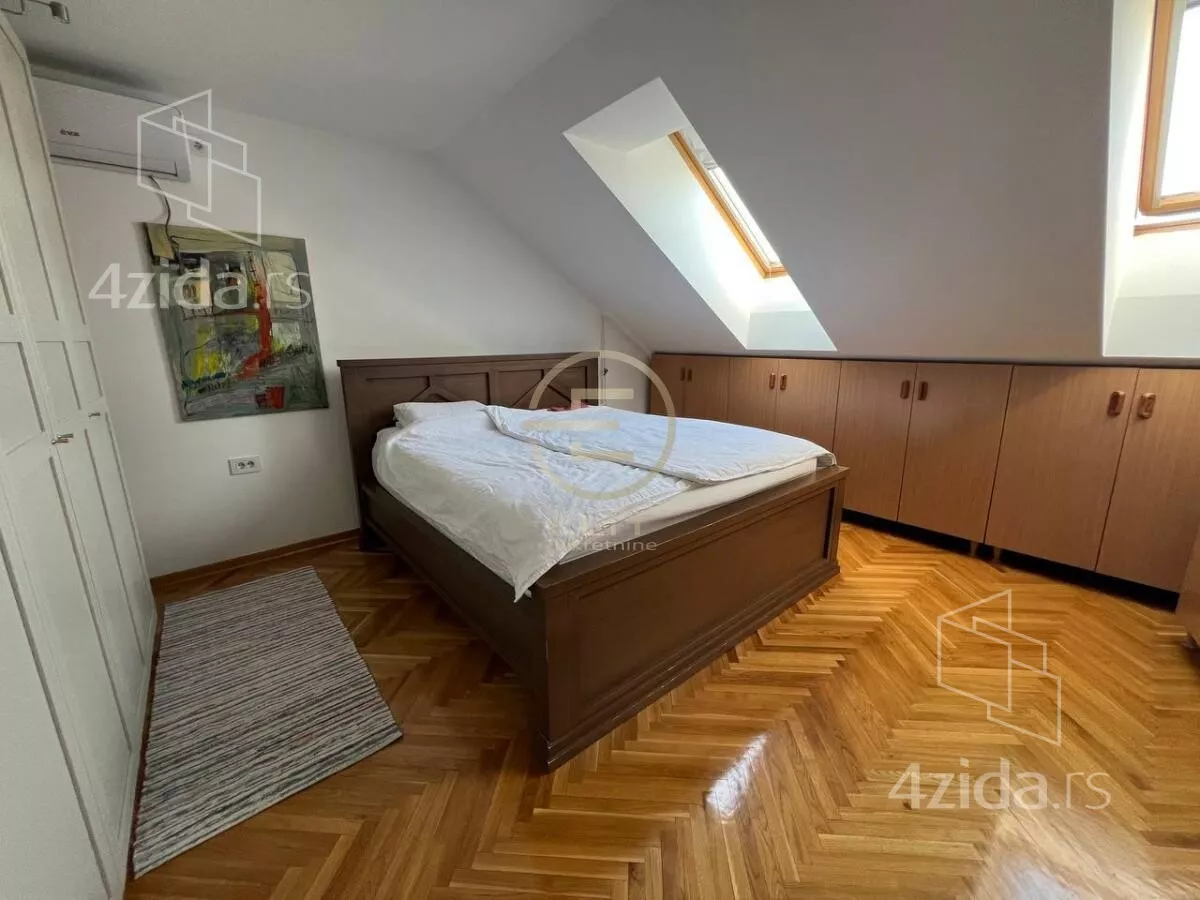 Četvoroiposoban stan | 4zida