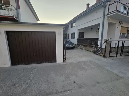 Zmaj Jovina | 4zida.rs