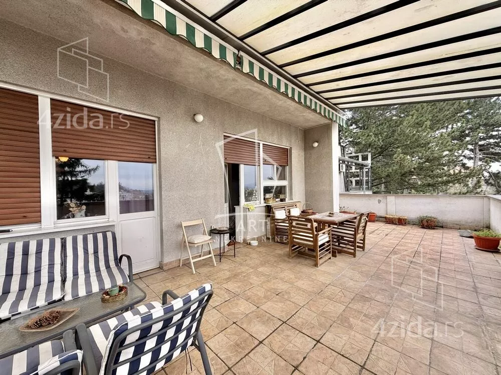 Petoiposoban stan | 4zida